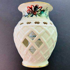 LENOX "Winter Greetings" Fragrance Warmer NWT